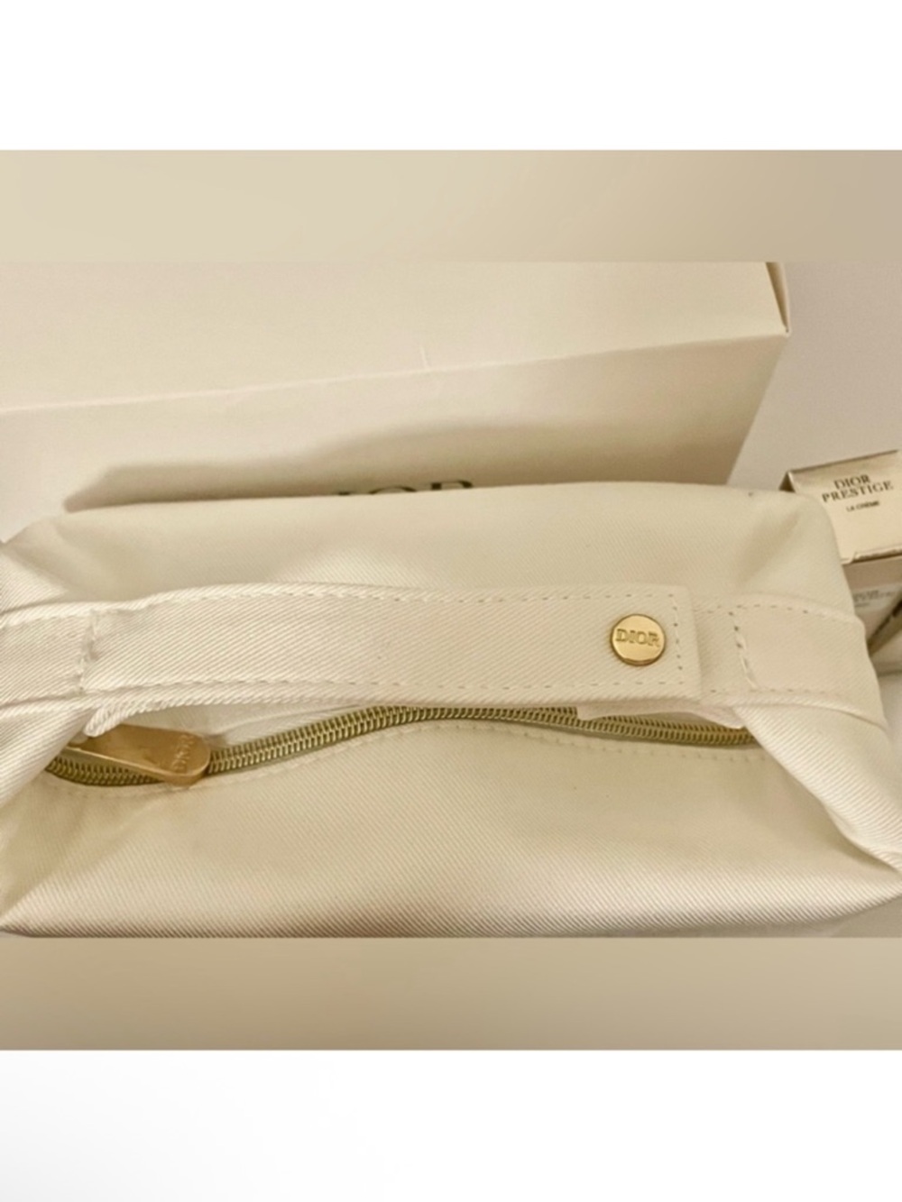 Dior Embroidered Cosmetic Bag with 2 Prestige La Crème Travel Size 5ml - Picture 6 of 7